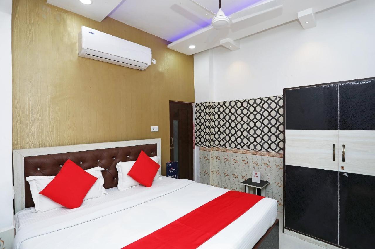 Oyo 29294 Tripathi Guest House Канпур Экстерьер фото